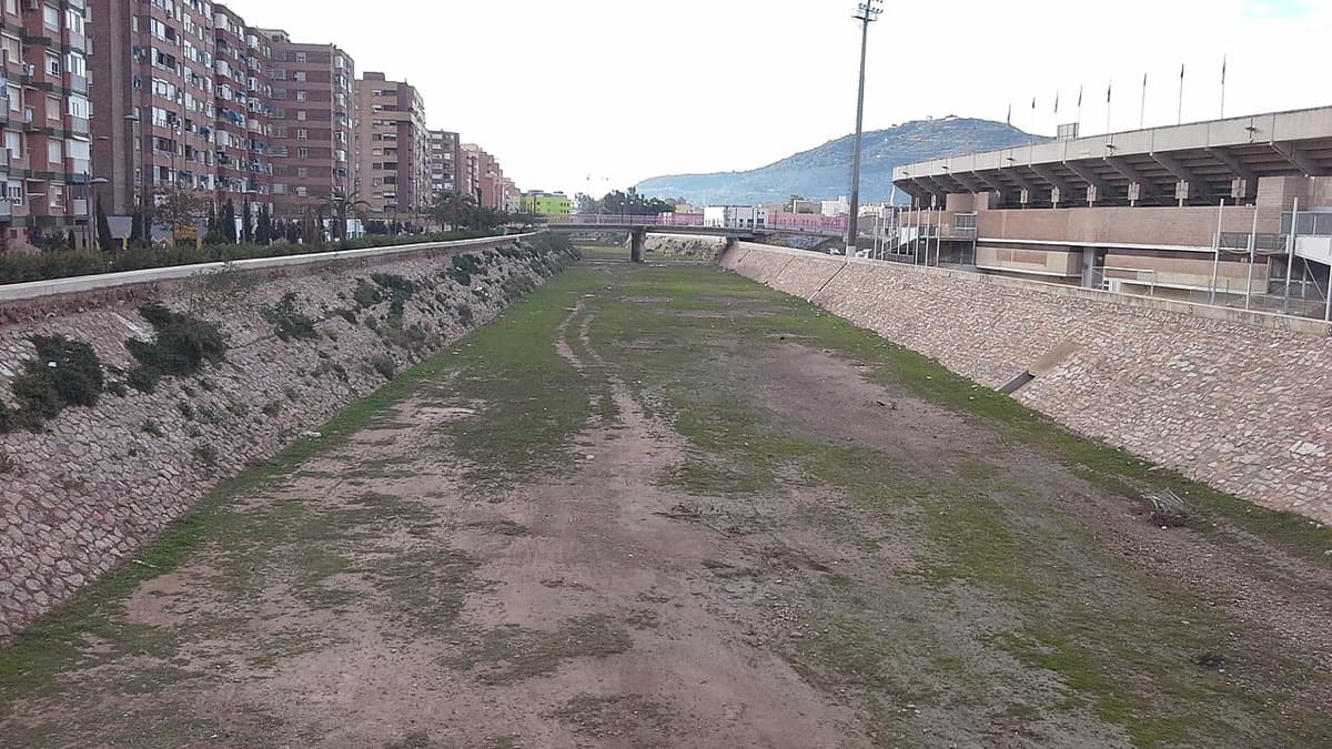 Los 14 tanques del Campo de Cartagena frenaron 100.000 m³ de agua sucia