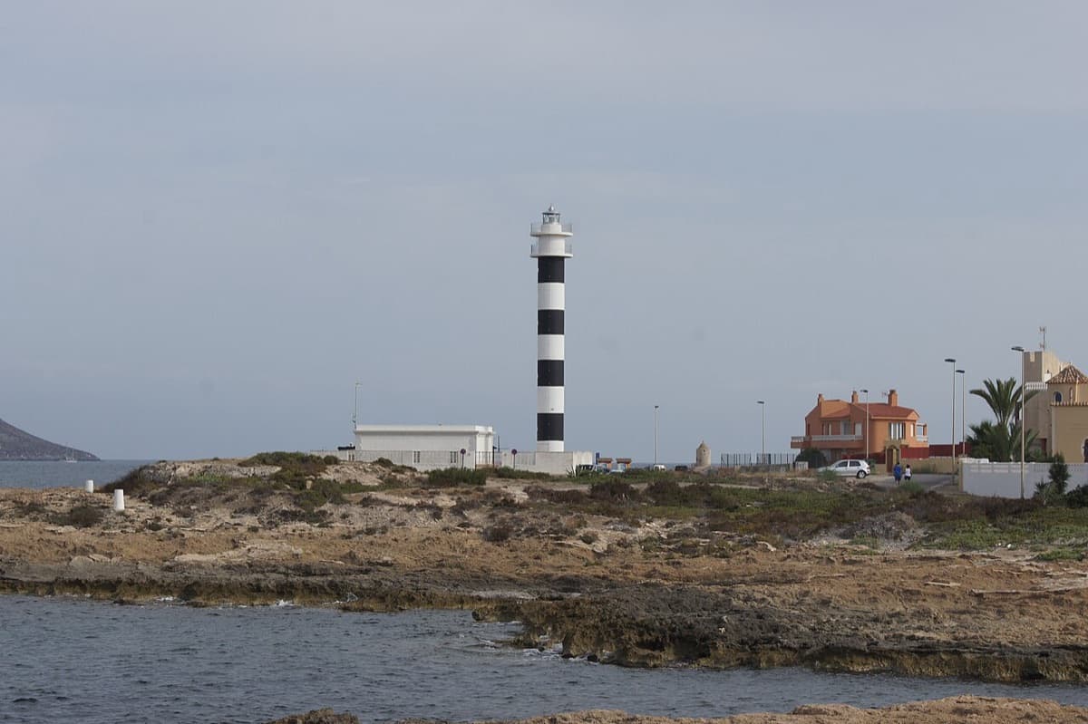 Medio siglo después, Puerto Mayor empieza a desaparecer: La Manga recupera casi un millón de metros de costa